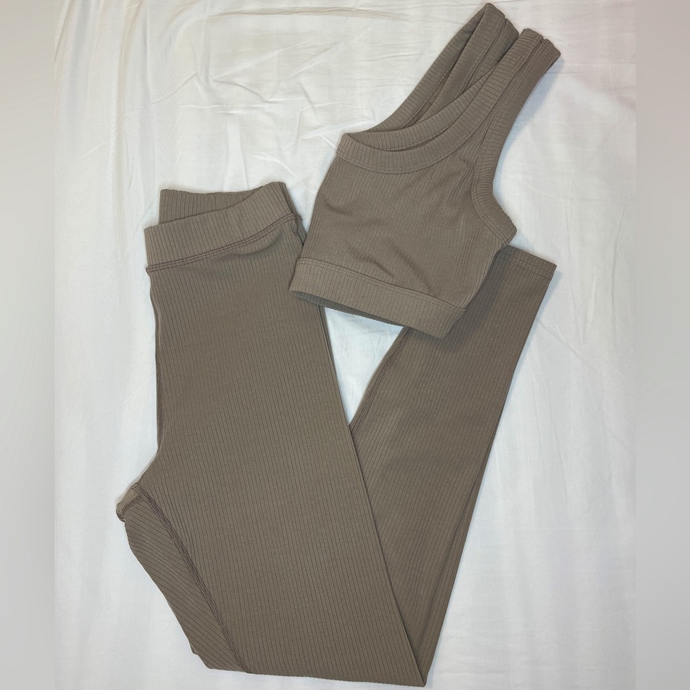 Alo Yoga Ribbed Blissful Legging & Wellness Bra in Gravel color